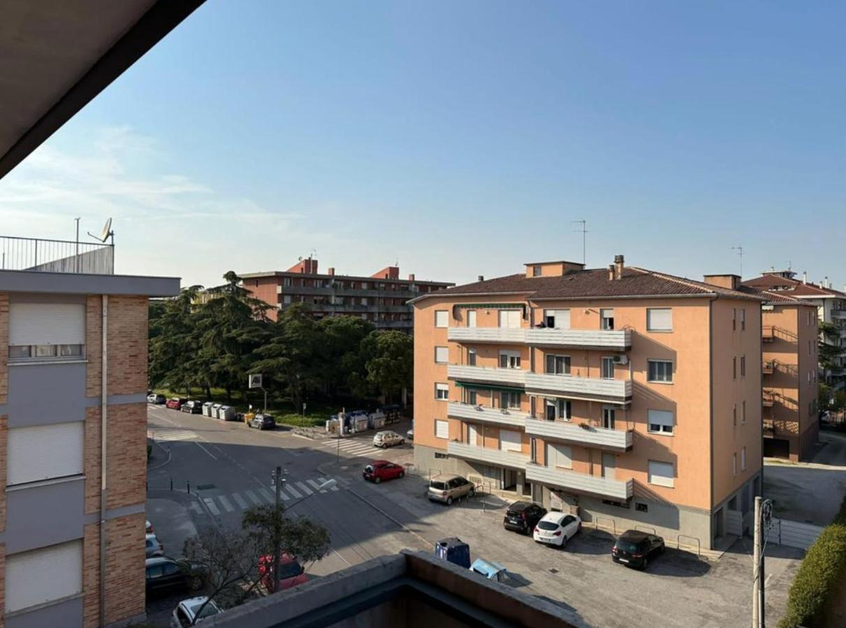 Bright Mini Blue Padova Balcony Apartment Exterior photo